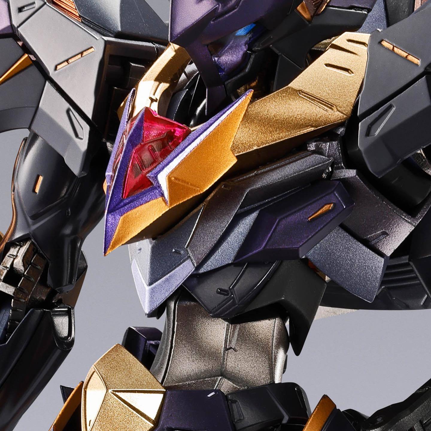 METAL BUILD DRAGON SCALE LANCELOT ALBION ZERO (Code Geass)